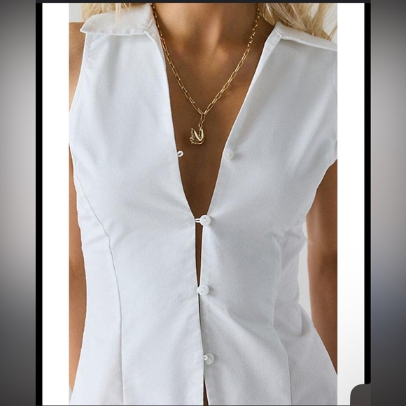 Urban Outfitters Party Girl Sleeveless Shirt Button Up Size Med $45 Retail NWT - Picture 3 of 6